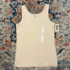 Duluth Trading Women’s No Yank Rib Tank Size Medium, Cream Color